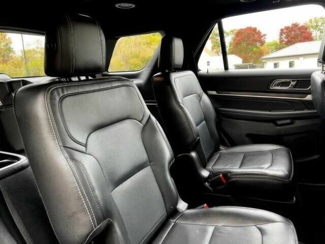 Черный Форд Эксплорер, объемом двигателя 2.3 л и пробегом 40 тыс. км за 11000 $, фото 11 на Automoto.ua