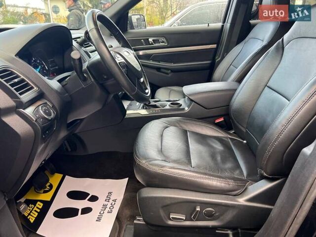 Черный Форд Эксплорер, объемом двигателя 3.5 л и пробегом 50 тыс. км за 23800 $, фото 17 на Automoto.ua