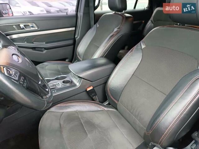 Чорний Форд Експлорер, об'ємом двигуна 3.5 л та пробігом 157 тис. км за 23450 $, фото 31 на Automoto.ua