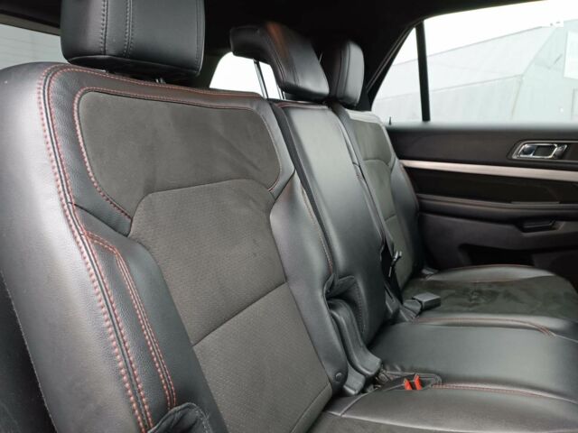 Чорний Форд Експлорер, об'ємом двигуна 3.5 л та пробігом 157 тис. км за 23450 $, фото 40 на Automoto.ua