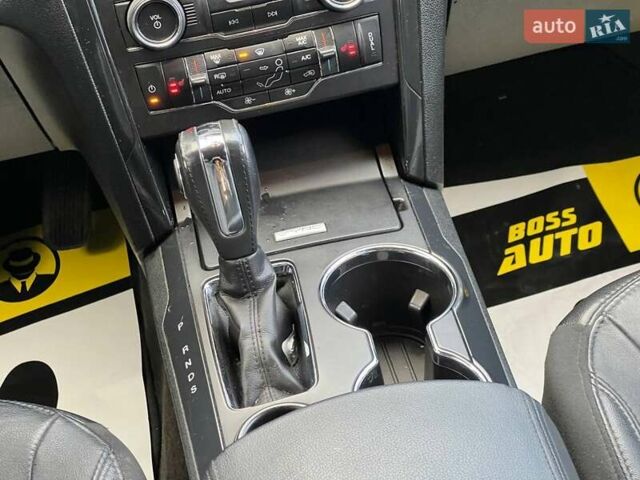 Черный Форд Эксплорер, объемом двигателя 3.5 л и пробегом 50 тыс. км за 23800 $, фото 13 на Automoto.ua