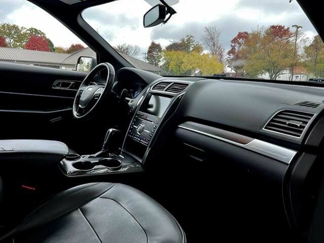 Чорний Форд Експлорер, об'ємом двигуна 2.3 л та пробігом 41 тис. км за 11900 $, фото 11 на Automoto.ua