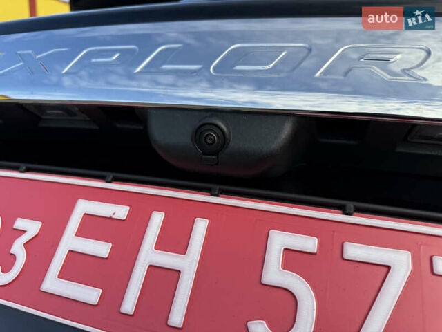 Чорний Форд Експлорер, об'ємом двигуна 2.3 л та пробігом 126 тис. км за 19300 $, фото 108 на Automoto.ua