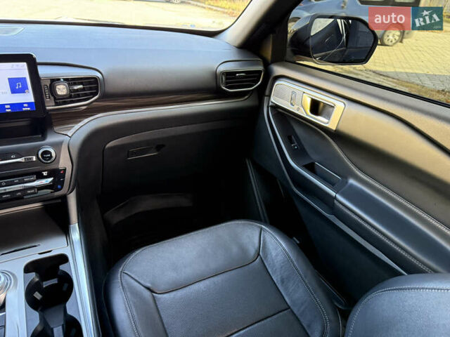 Чорний Форд Експлорер, об'ємом двигуна 2.3 л та пробігом 126 тис. км за 19300 $, фото 86 на Automoto.ua