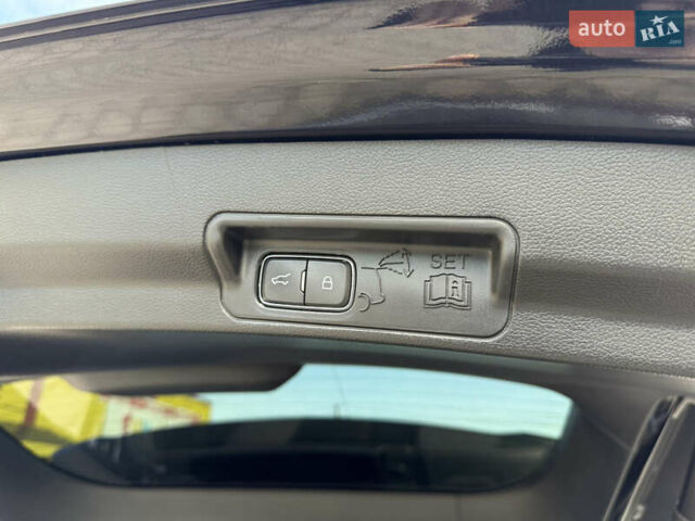 Чорний Форд Експлорер, об'ємом двигуна 2.3 л та пробігом 126 тис. км за 19300 $, фото 113 на Automoto.ua