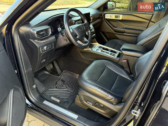 Чорний Форд Експлорер, об'ємом двигуна 2.3 л та пробігом 126 тис. км за 19300 $, фото 55 на Automoto.ua