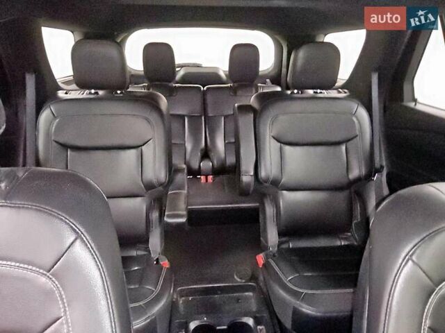 Черный Форд Эксплорер, объемом двигателя 2.26 л и пробегом 128 тыс. км за 7300 $, фото 9 на Automoto.ua