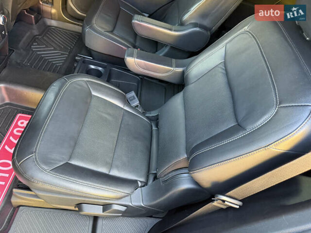 Чорний Форд Експлорер, об'ємом двигуна 2.3 л та пробігом 126 тис. км за 19300 $, фото 70 на Automoto.ua