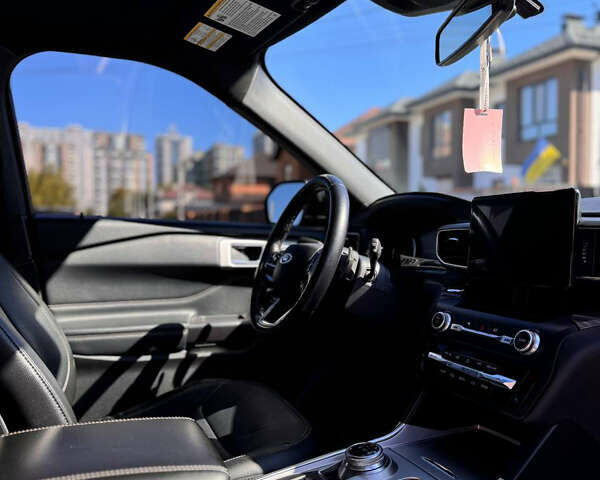 Черный Форд Эксплорер, объемом двигателя 2.26 л и пробегом 146 тыс. км за 26000 $, фото 9 на Automoto.ua