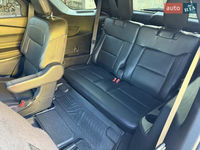 Чорний Форд Експлорер, об'ємом двигуна 2.3 л та пробігом 126 тис. км за 19300 $, фото 74 на Automoto.ua