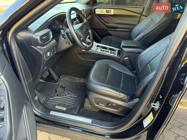 Чорний Форд Експлорер, об'ємом двигуна 2.3 л та пробігом 126 тис. км за 19300 $, фото 53 на Automoto.ua