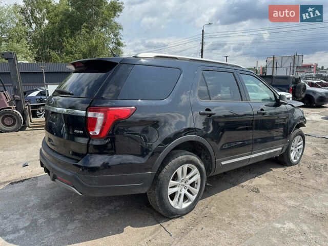 Черный Форд Эксплорер, объемом двигателя 3.5 л и пробегом 180 тыс. км за 9300 $, фото 2 на Automoto.ua