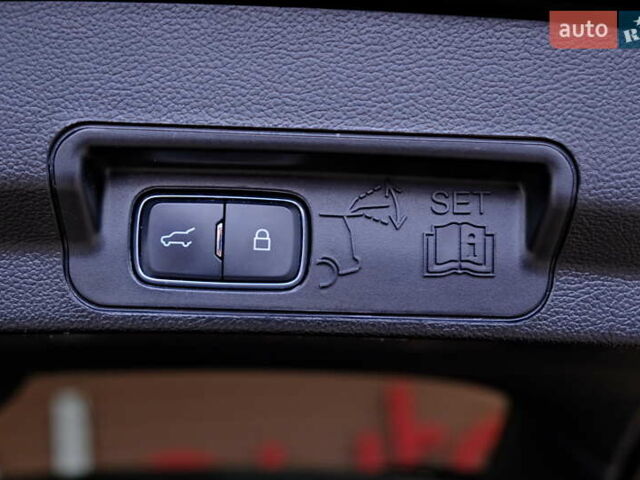 Форд Эксплорер 2020 в Одессе на Automoto.ua Черный Форд Эксплорер, объемом двигателя 3 л и пробегом 86 тыс. км за 29900 $, фото 53 на Automoto.ua