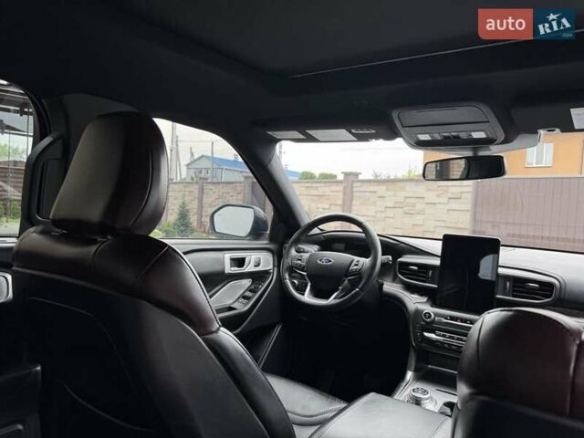Форд Эксплорер 2020 в Киеве на Automoto.ua Черный Форд Эксплорер, объемом двигателя 3 л и пробегом 87 тыс. км за 34500 $, фото 13 на Automoto.ua