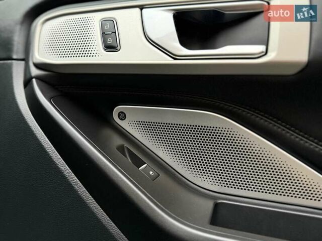 Чорний Форд Експлорер, об'ємом двигуна 3 л та пробігом 90 тис. км за 26600 $, фото 76 на Automoto.ua