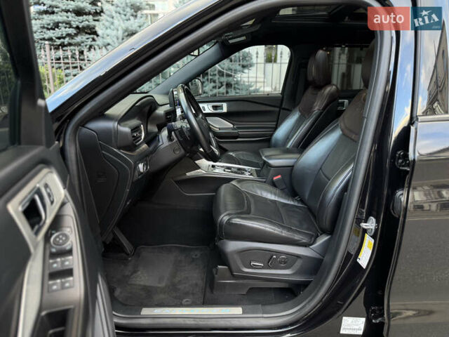 Форд Эксплорер 2020 в Киеве на Automoto.ua Черный Форд Эксплорер, объемом двигателя 2.96 л и пробегом 87 тыс. км за 32900 $, фото 12 на Automoto.ua