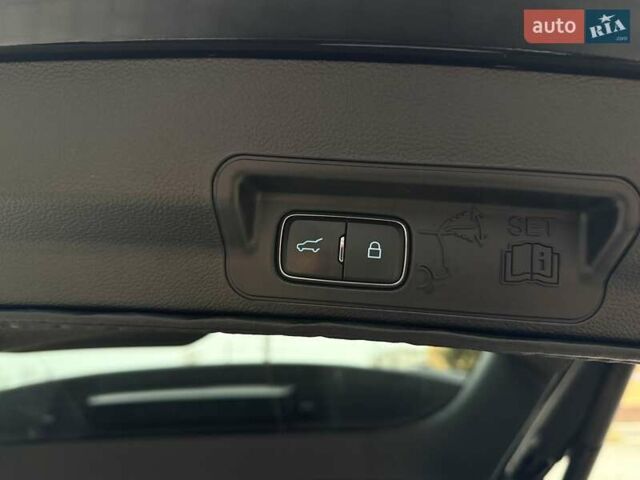 Чорний Форд Експлорер, об'ємом двигуна 3 л та пробігом 90 тис. км за 26600 $, фото 78 на Automoto.ua