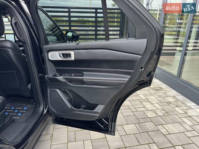 Черный Форд Эксплорер, объемом двигателя 3 л и пробегом 87 тыс. км за 35500 $, фото 35 на Automoto.ua