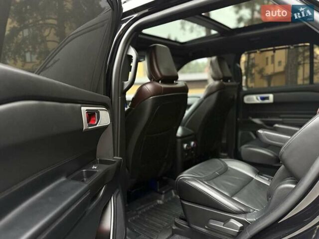 Чорний Форд Експлорер, об'ємом двигуна 3 л та пробігом 90 тис. км за 26600 $, фото 53 на Automoto.ua