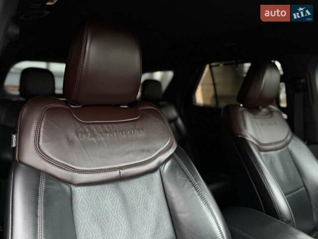 Чорний Форд Експлорер, об'ємом двигуна 3 л та пробігом 90 тис. км за 26600 $, фото 49 на Automoto.ua