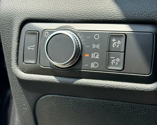 Черный Форд Эксплорер, объемом двигателя 2.26 л и пробегом 54 тыс. км за 27000 $, фото 33 на Automoto.ua