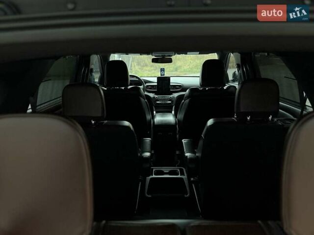 Чорний Форд Експлорер, об'ємом двигуна 3 л та пробігом 90 тис. км за 26600 $, фото 46 на Automoto.ua