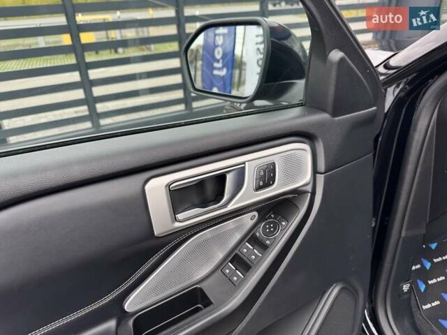 Черный Форд Эксплорер, объемом двигателя 3 л и пробегом 87 тыс. км за 35500 $, фото 14 на Automoto.ua