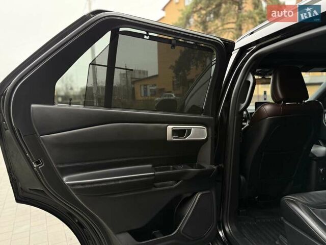 Чорний Форд Експлорер, об'ємом двигуна 3 л та пробігом 90 тис. км за 26600 $, фото 42 на Automoto.ua