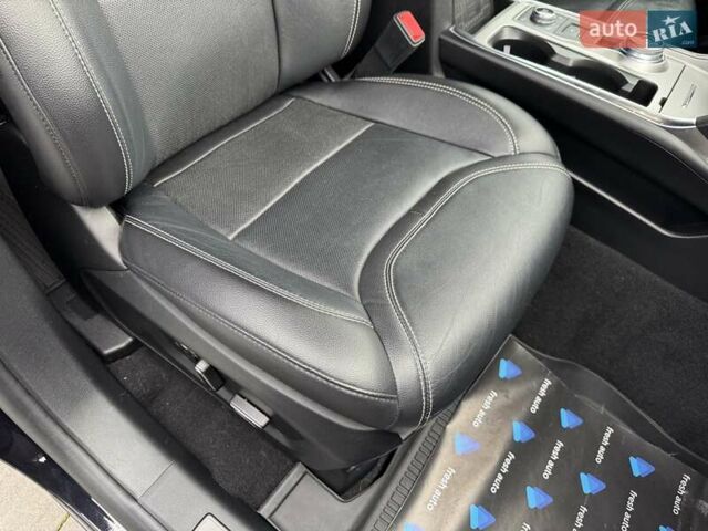 Черный Форд Эксплорер, объемом двигателя 3 л и пробегом 87 тыс. км за 35500 $, фото 38 на Automoto.ua