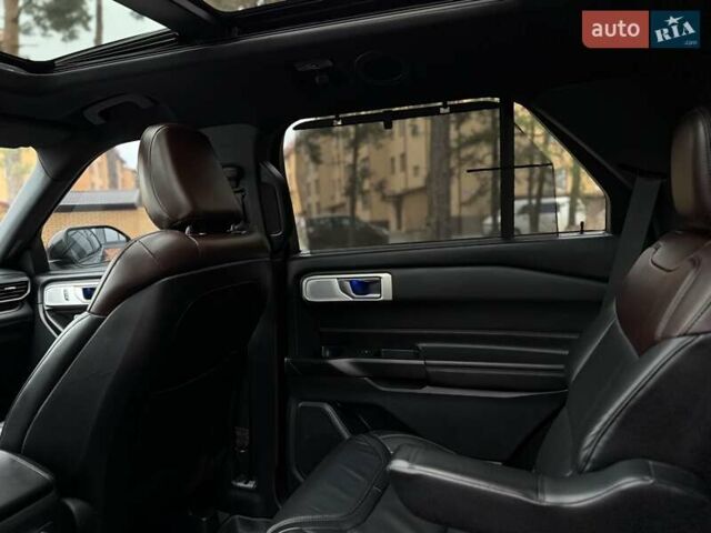 Чорний Форд Експлорер, об'ємом двигуна 3 л та пробігом 90 тис. км за 26600 $, фото 56 на Automoto.ua