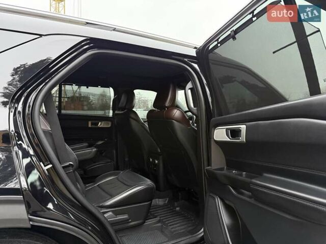 Чорний Форд Експлорер, об'ємом двигуна 3 л та пробігом 90 тис. км за 26600 $, фото 45 на Automoto.ua