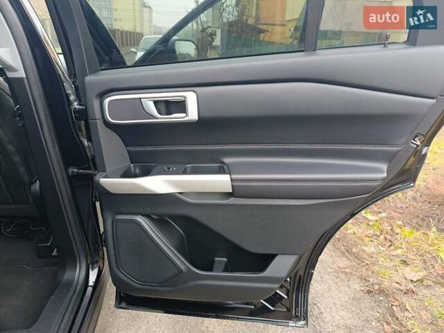 Черный Форд Эксплорер, объемом двигателя 2.26 л и пробегом 88 тыс. км за 28500 $, фото 50 на Automoto.ua