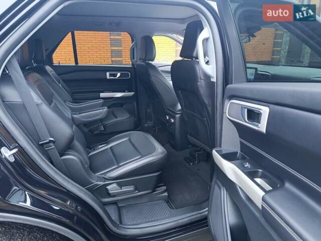 Черный Форд Эксплорер, объемом двигателя 2.26 л и пробегом 88 тыс. км за 28500 $, фото 54 на Automoto.ua
