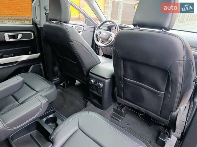 Черный Форд Эксплорер, объемом двигателя 2.26 л и пробегом 88 тыс. км за 28500 $, фото 56 на Automoto.ua