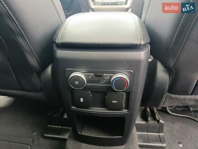 Черный Форд Эксплорер, объемом двигателя 2.26 л и пробегом 88 тыс. км за 28500 $, фото 57 на Automoto.ua