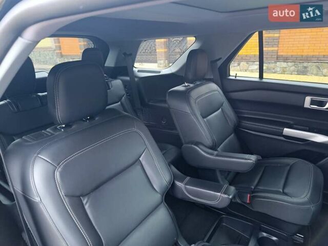 Черный Форд Эксплорер, объемом двигателя 2.26 л и пробегом 88 тыс. км за 28500 $, фото 52 на Automoto.ua