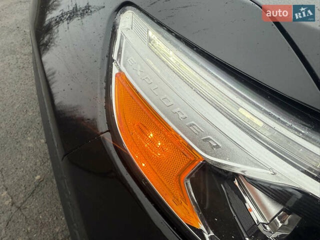 Черный Форд Эксплорер, объемом двигателя 2.26 л и пробегом 125 тыс. км за 23700 $, фото 51 на Automoto.ua