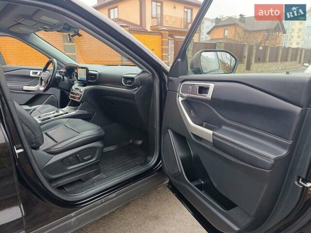 Черный Форд Эксплорер, объемом двигателя 2.26 л и пробегом 88 тыс. км за 28500 $, фото 58 на Automoto.ua