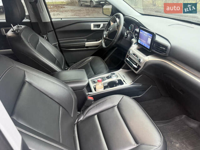 Черный Форд Эксплорер, объемом двигателя 2.26 л и пробегом 125 тыс. км за 23700 $, фото 37 на Automoto.ua