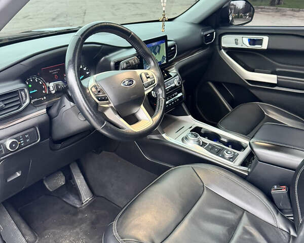 Чорний Форд Експлорер, об'ємом двигуна 2.26 л та пробігом 109 тис. км за 31300 $, фото 15 на Automoto.ua