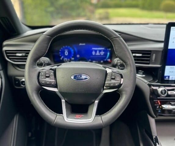 Черный Форд Эксплорер, объемом двигателя 3 л и пробегом 68 тыс. км за 17900 $, фото 22 на Automoto.ua