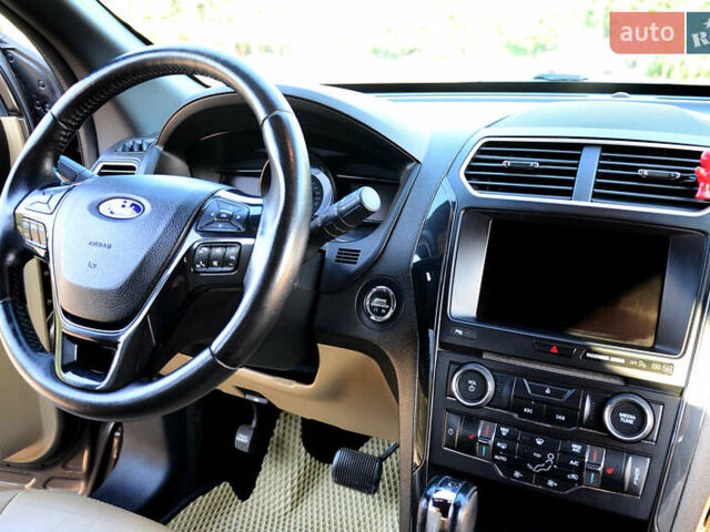 Коричневый Форд Эксплорер, объемом двигателя 3.5 л и пробегом 152 тыс. км за 16000 $, фото 34 на Automoto.ua