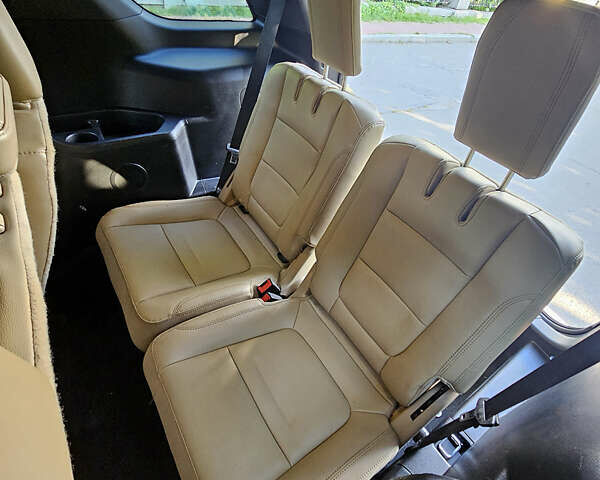 Коричневый Форд Эксплорер, объемом двигателя 3.5 л и пробегом 152 тыс. км за 16000 $, фото 16 на Automoto.ua