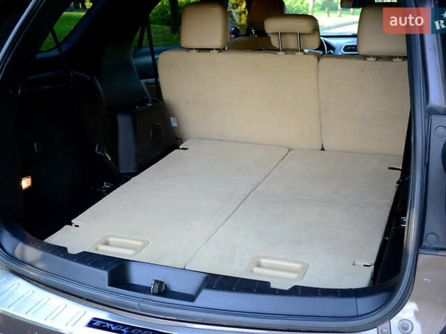 Коричневый Форд Эксплорер, объемом двигателя 3.5 л и пробегом 152 тыс. км за 16000 $, фото 19 на Automoto.ua