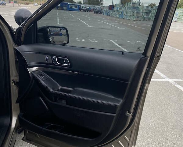 Форд Эксплорер 2017 в Киеве на Automoto.ua Коричневый Форд Эксплорер, объемом двигателя 3.7 л и пробегом 217 тыс. км за 21600 $, фото 31 на Automoto.ua