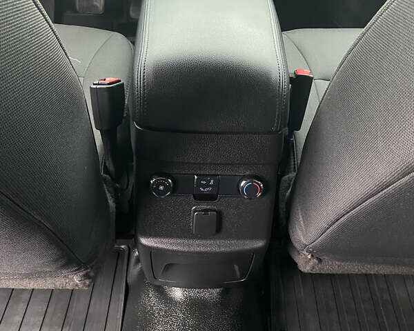 Форд Эксплорер 2017 в Киеве на Automoto.ua Коричневый Форд Эксплорер, объемом двигателя 3.7 л и пробегом 217 тыс. км за 21600 $, фото 38 на Automoto.ua