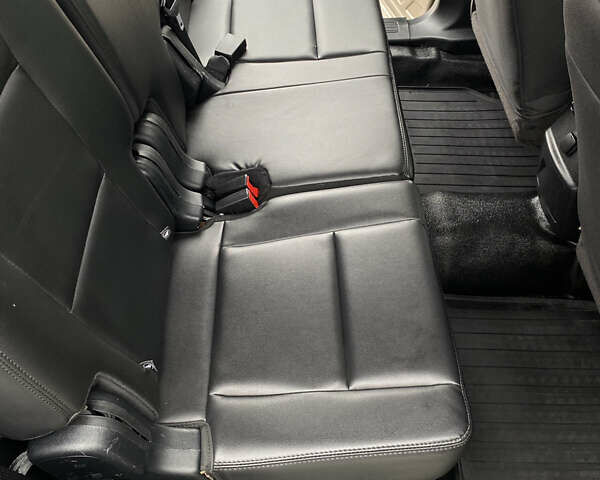 Форд Эксплорер 2017 в Киеве на Automoto.ua Коричневый Форд Эксплорер, объемом двигателя 3.7 л и пробегом 217 тыс. км за 21600 $, фото 34 на Automoto.ua