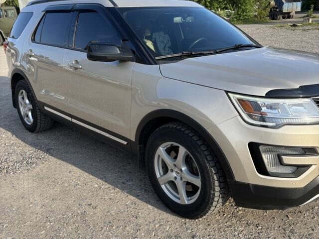 Коричневый Форд Эксплорер, объемом двигателя 3.5 л и пробегом 140 тыс. км за 19000 $, фото 1 на Automoto.ua