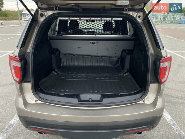 Форд Эксплорер 2017 в Киеве на Automoto.ua Коричневый Форд Эксплорер, объемом двигателя 3.7 л и пробегом 217 тыс. км за 21600 $, фото 20 на Automoto.ua