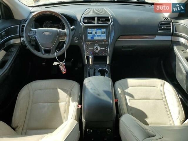 Коричневый Форд Эксплорер, объемом двигателя 0 л и пробегом 82 тыс. км за 6000 $, фото 7 на Automoto.ua